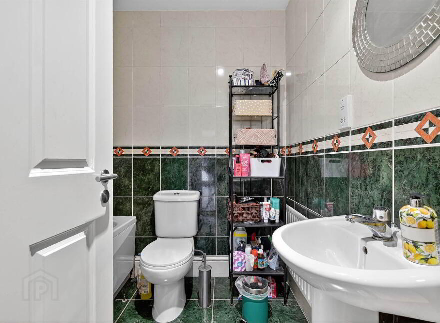 A Apt Seaver House, 138 Malone Road, Belfast, BT9 5LH