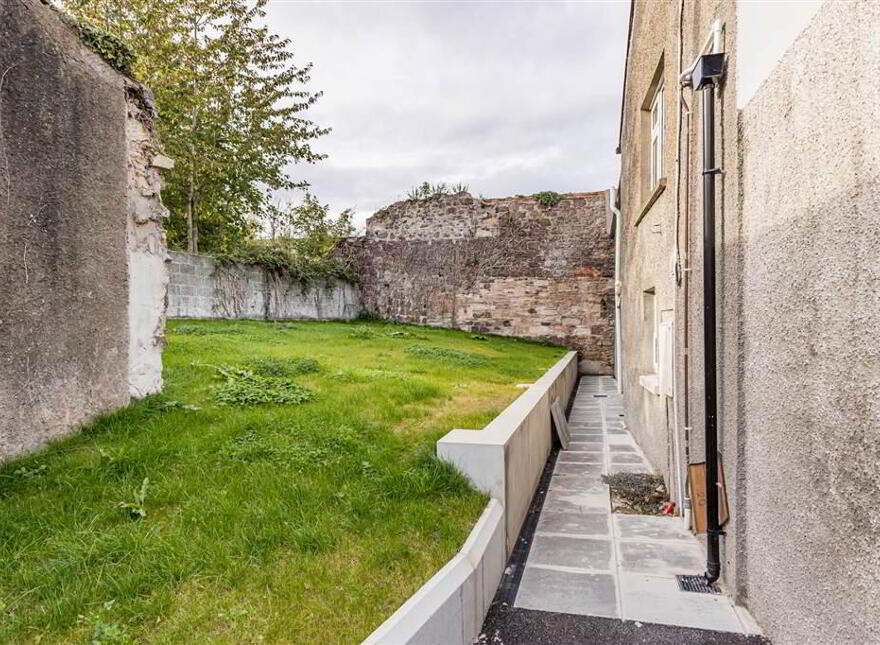 The Aureen Building, 9a The Square, Comber, BT23 5DX