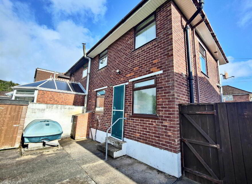 72 Kilcoole Park, Belfast, BT14 8LB