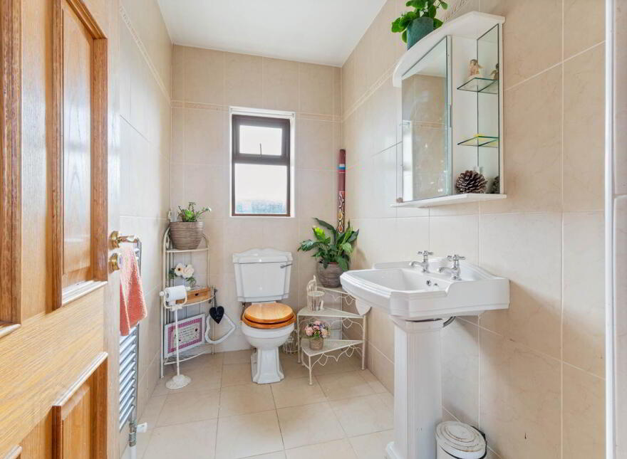 Rathmalikeen, Hollymount, F12CX92