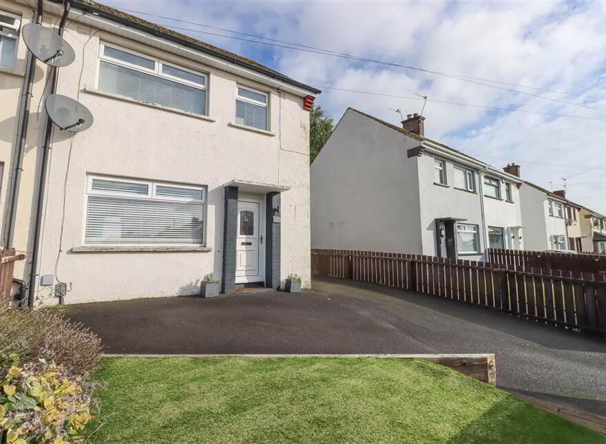 101 Cherryhill Road, Dundonald, Belfast, BT16 1JL photo