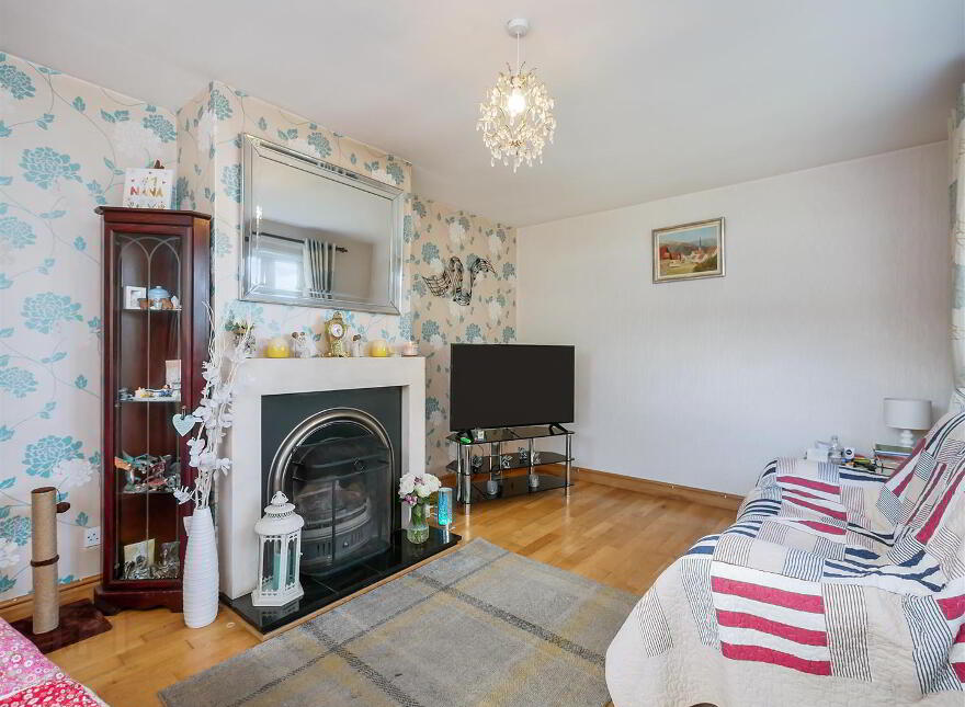 8 Castlerobin Road, Belvoir Park, Belfast, BT8 7DW