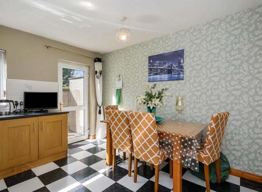 8 Castlerobin Road, Belvoir Park, Belfast, BT8 7DW