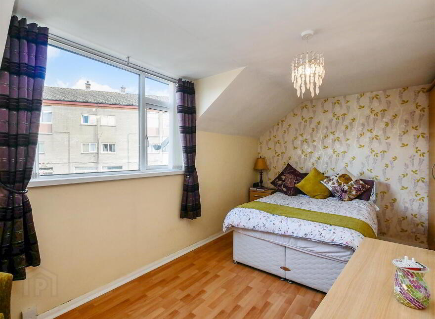 8 Castlerobin Road, Belvoir Park, Belfast, BT8 7DW