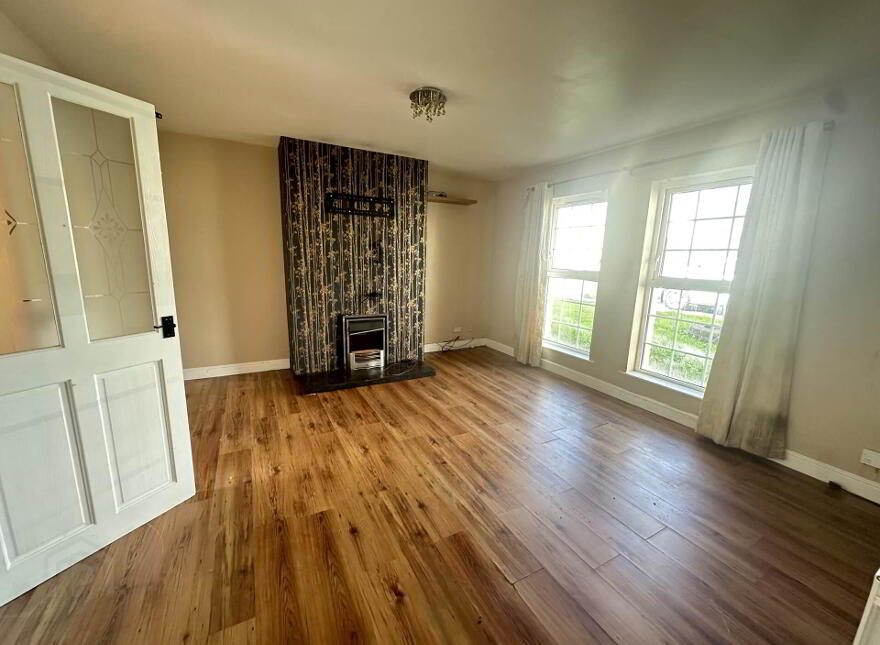 14 Regents Park, Larne, BT40 1DA