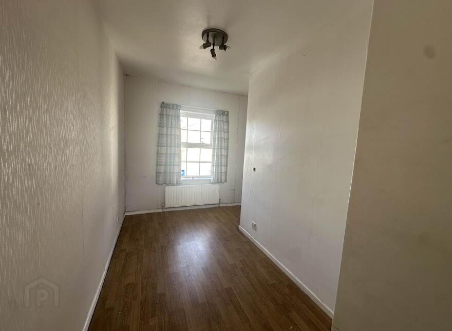 14 Regents Park, Larne, BT40 1DA