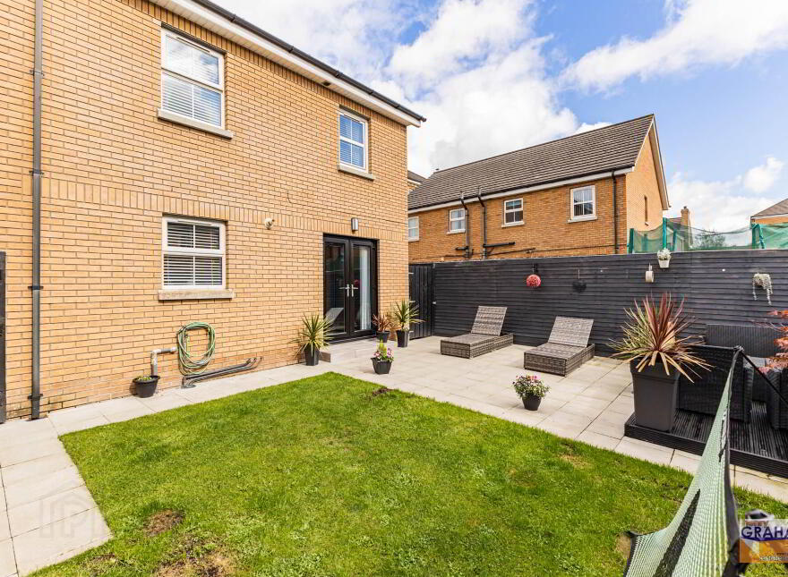 14 Mornington Place, Lisburn, BT28 2WR