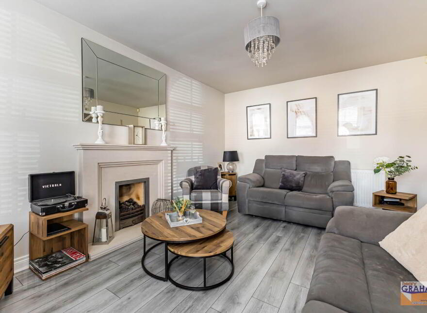14 Mornington Place, Lisburn, BT28 2WR