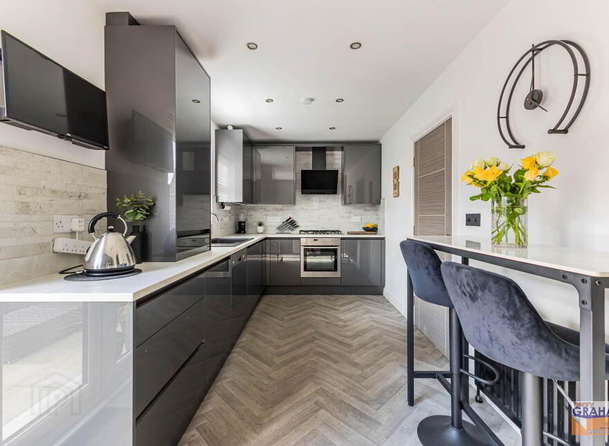 14 Mornington Place, Lisburn, BT28 2WR