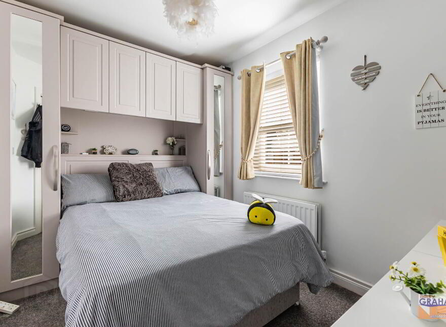 14 Mornington Place, Lisburn, BT28 2WR