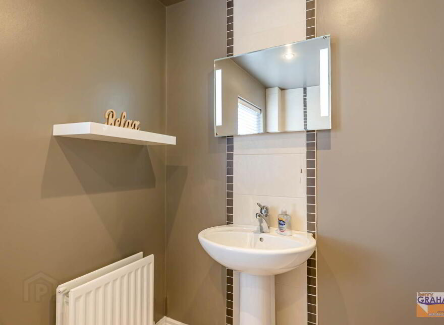 14 Mornington Place, Lisburn, BT28 2WR