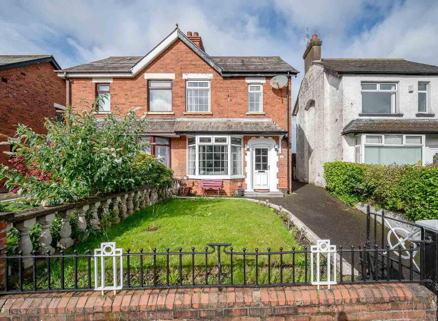 36 Connsbrook Avenue, Belfast, BT4 1JT