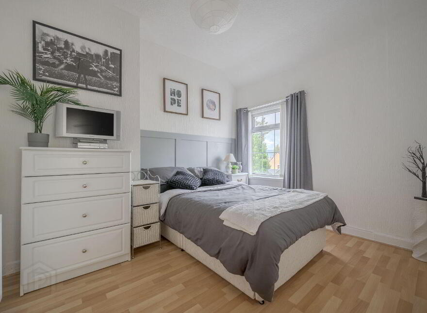 36 Connsbrook Avenue, Belfast, BT4 1JT