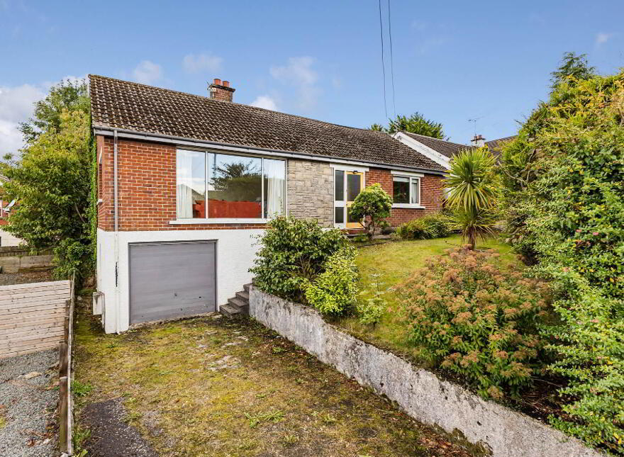 8 Thorndale Road South, Carryduff, Belfast, BT8 8HN