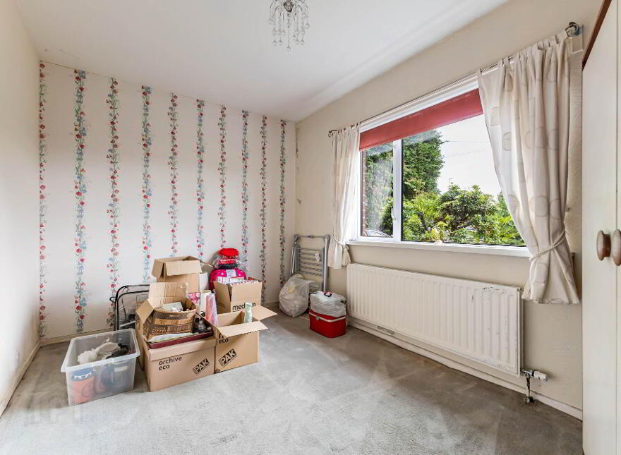 8 Thorndale Road South, Carryduff, Belfast, BT8 8HN