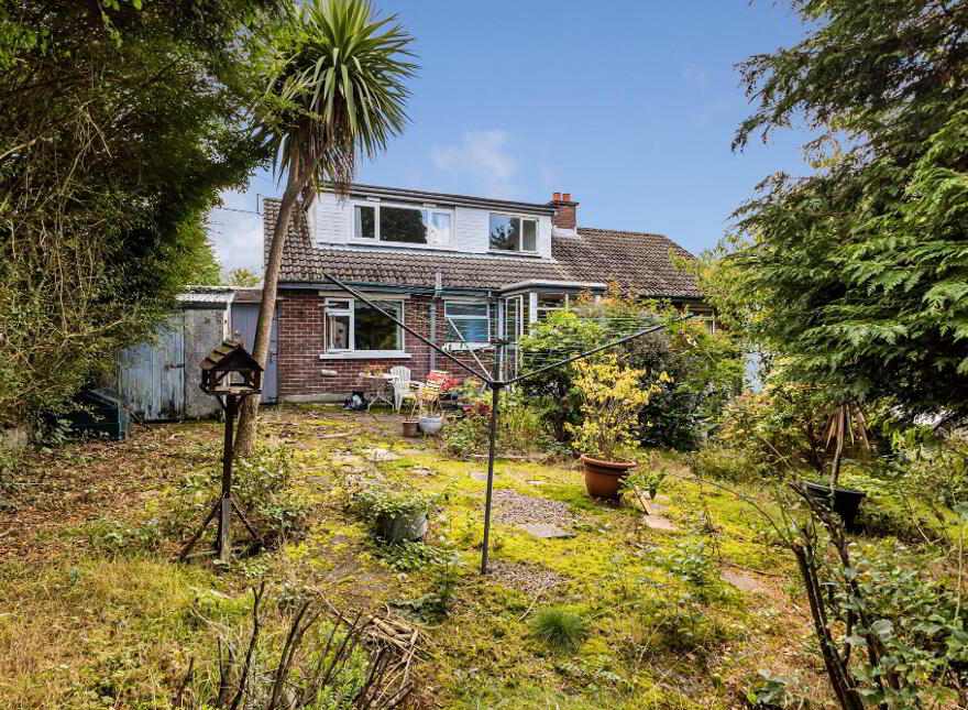 8 Thorndale Road South, Carryduff, Belfast, BT8 8HN