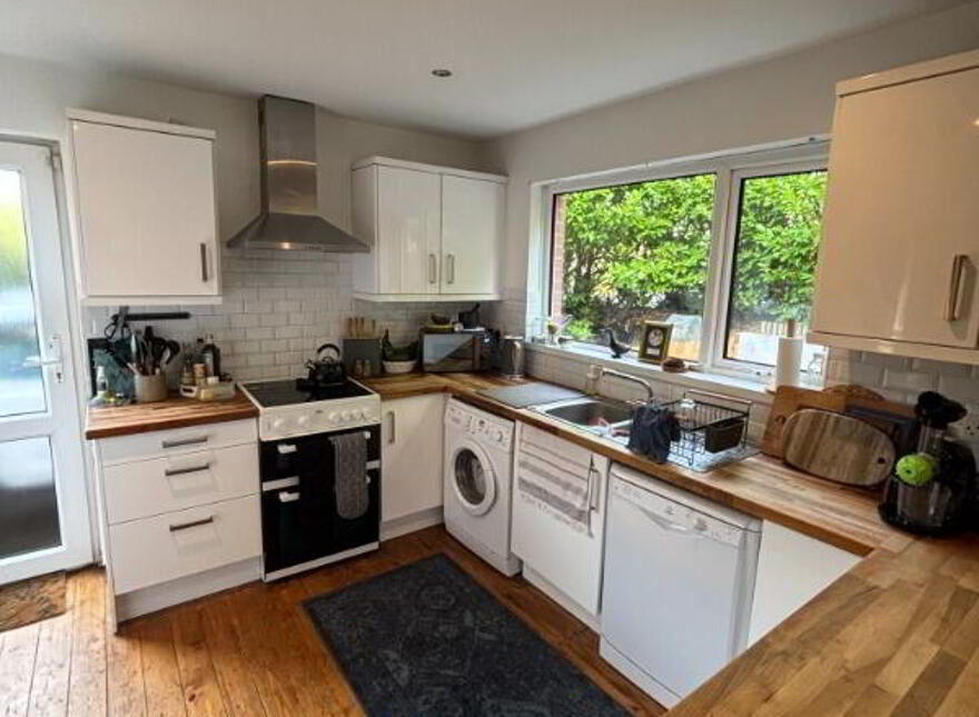 1 Carnbrae Park, Belfast, BT8 6TP