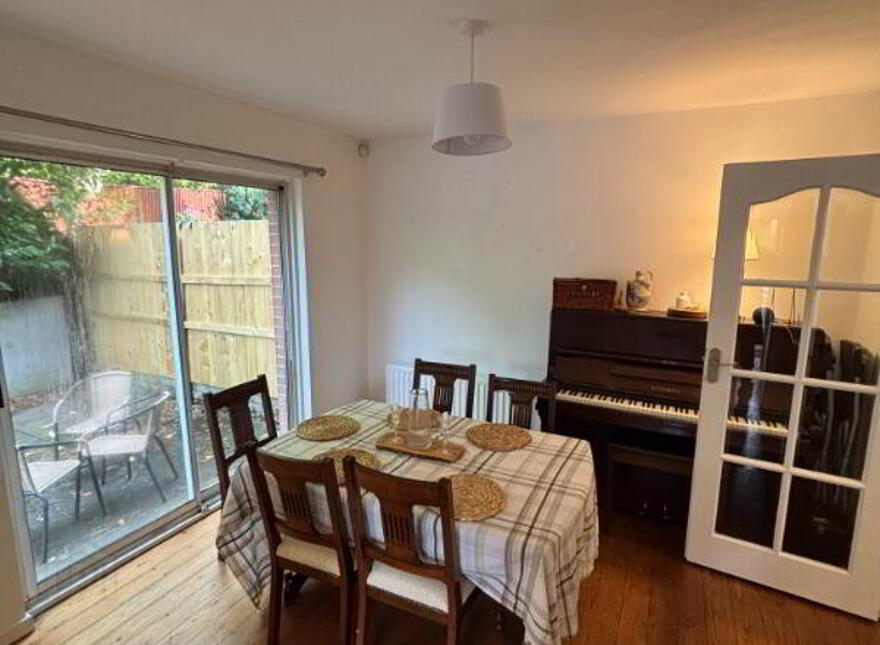 1 Carnbrae Park, Belfast, BT8 6TP