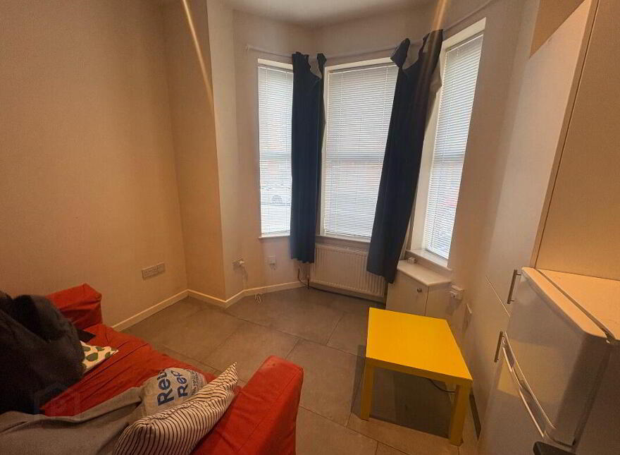 Apt 1, 104 Wellesley Avenue, Belfast, BT9 6DH
