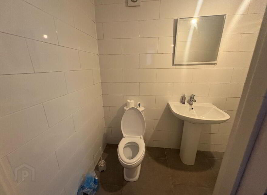 Apt 1, 104 Wellesley Avenue, Belfast, BT9 6DH