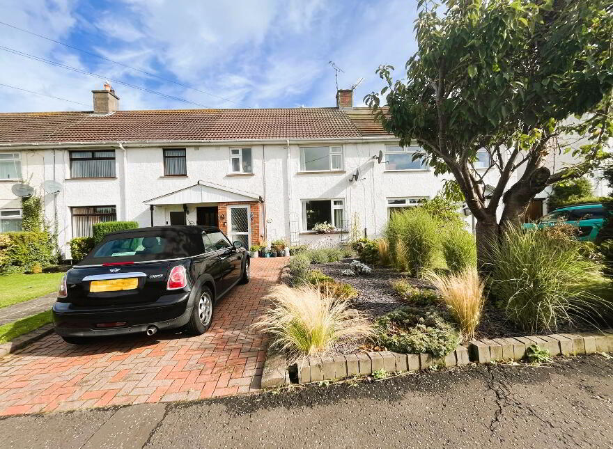 97 Islandmagee Road, Carrickfergus, BT38 7JZ photo