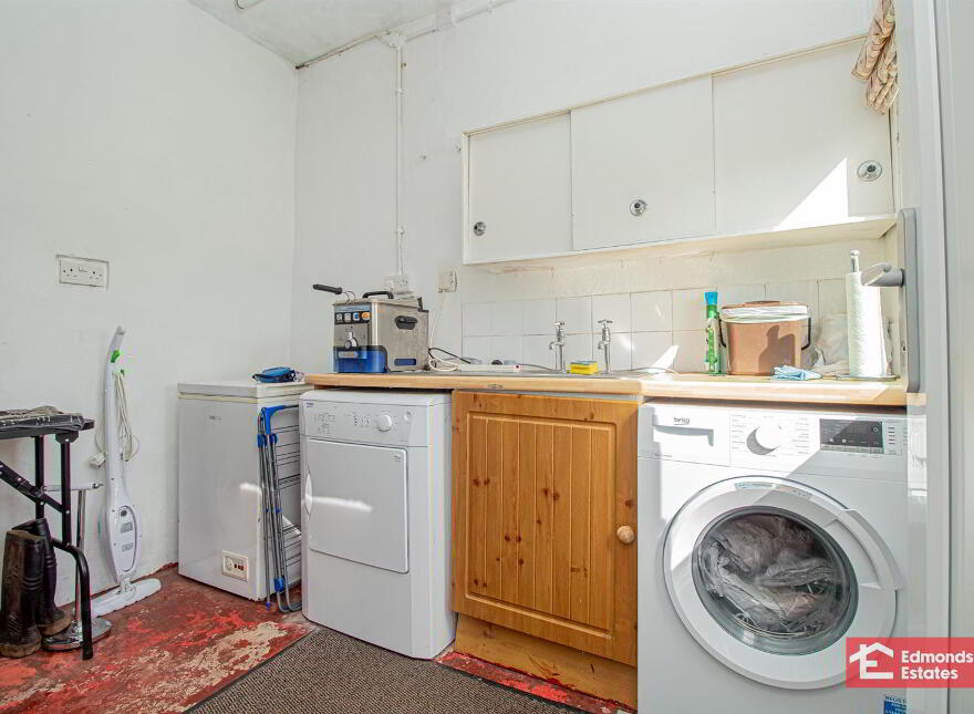 74 Grangegorm Drive, Ballymena, BT42 2EF