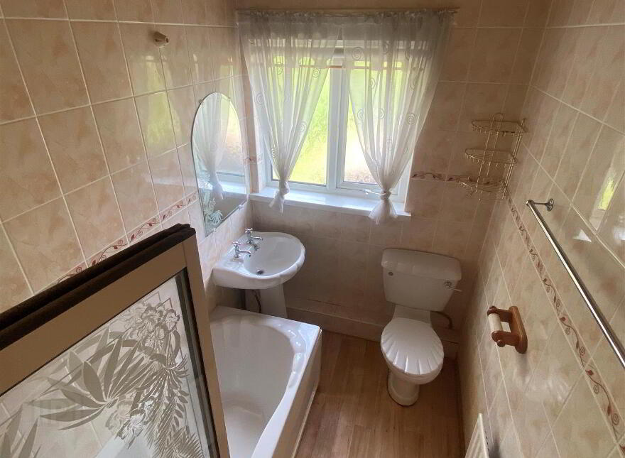 25 Skipperstone Road, Bangor, BT20 4ES