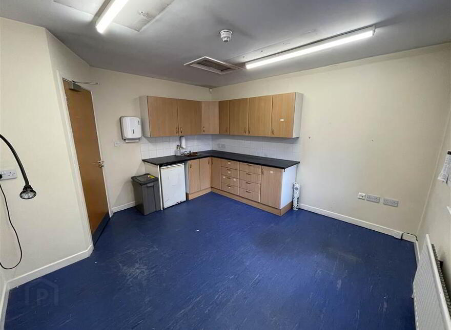 475 Falls Road, Belfast, BT12 6DD