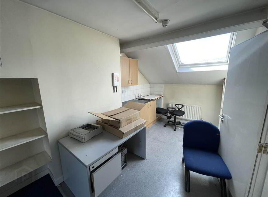 475 Falls Road, Belfast, BT12 6DD