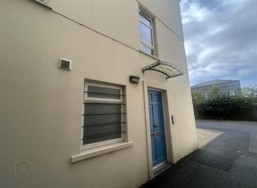 Apt 2, 18 Shore Road, Holywood, BT18 9HX photo