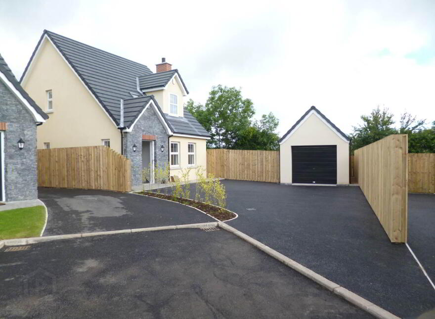 10 Riverside Mews, Larne, BT40 3JP photo