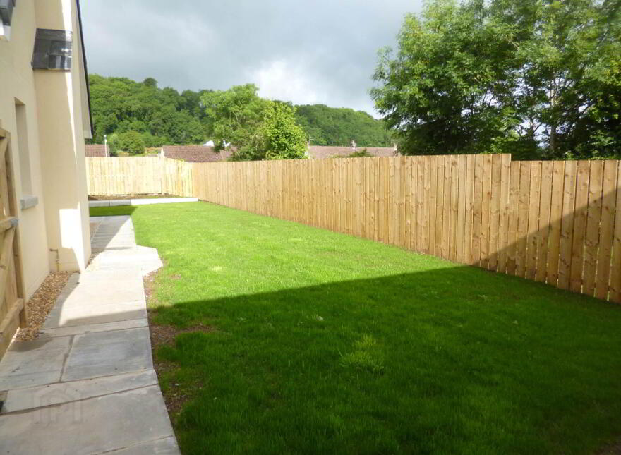 10 Riverside Mews, Larne, BT40 3JP