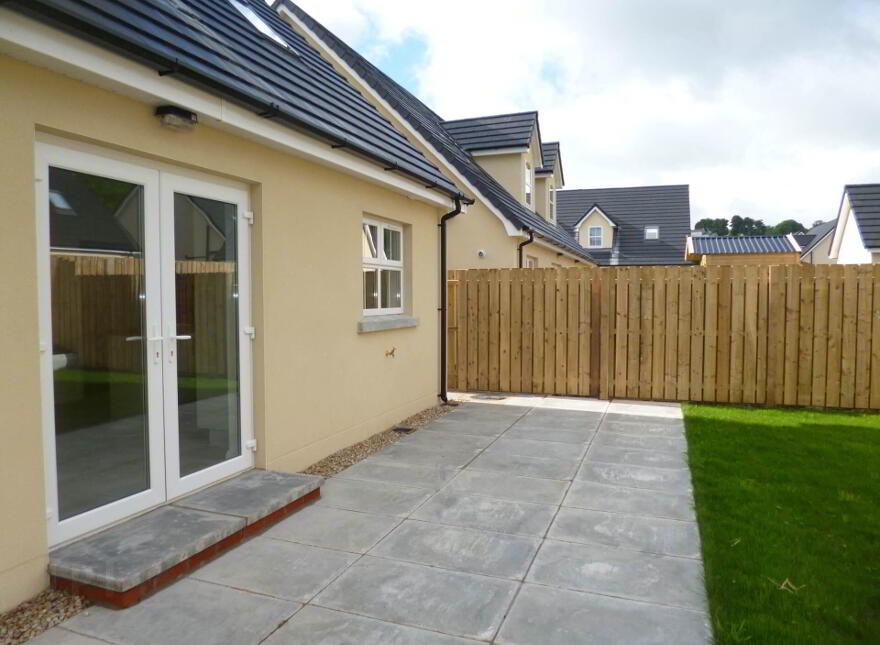10 Riverside Mews, Larne, BT40 3JP