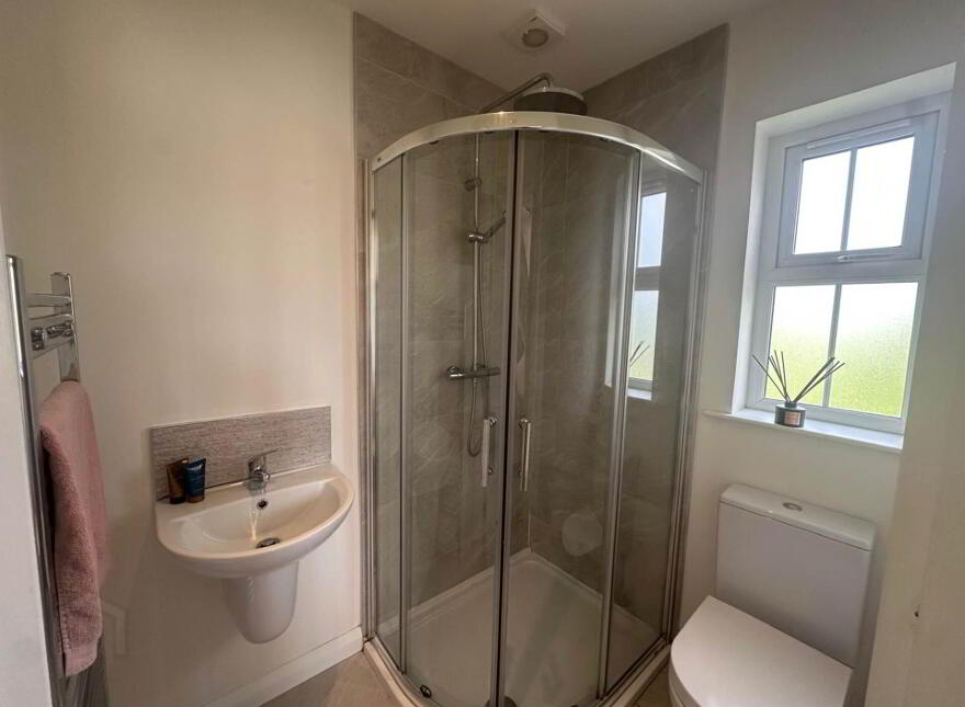 10 Riverside Mews, Larne, BT40 3JP