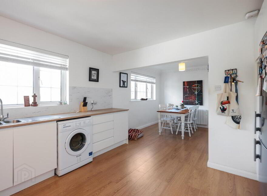Flat 2 The Grange, 32a Deramore Park, Malone Road, Belfast, BT9 5JU