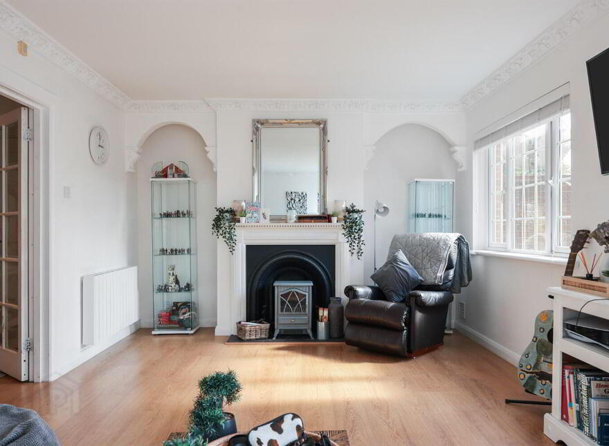 Flat 2 The Grange, 32a Deramore Park, Malone Road, Belfast, BT9 5JU