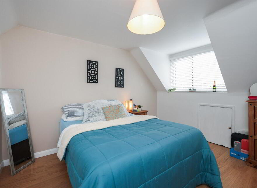 Flat 2 The Grange, 32a Deramore Park, Malone Road, Belfast, BT9 5JU