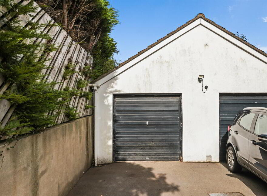 Flat 2 The Grange, 32a Deramore Park, Malone Road, Belfast, BT9 5JU