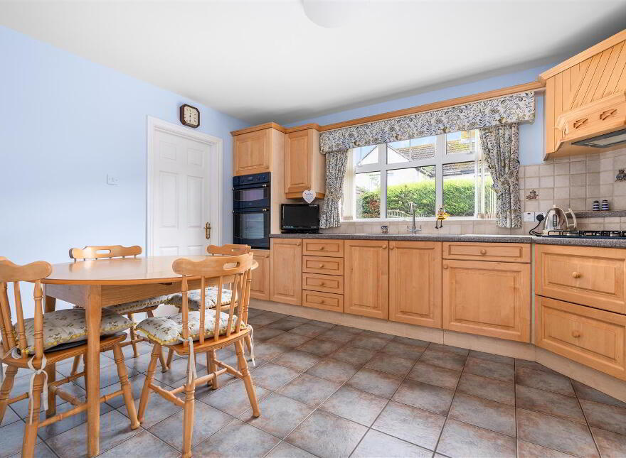 24 Ingledene, Templepatrick, Ballyclare, BT39 0JN