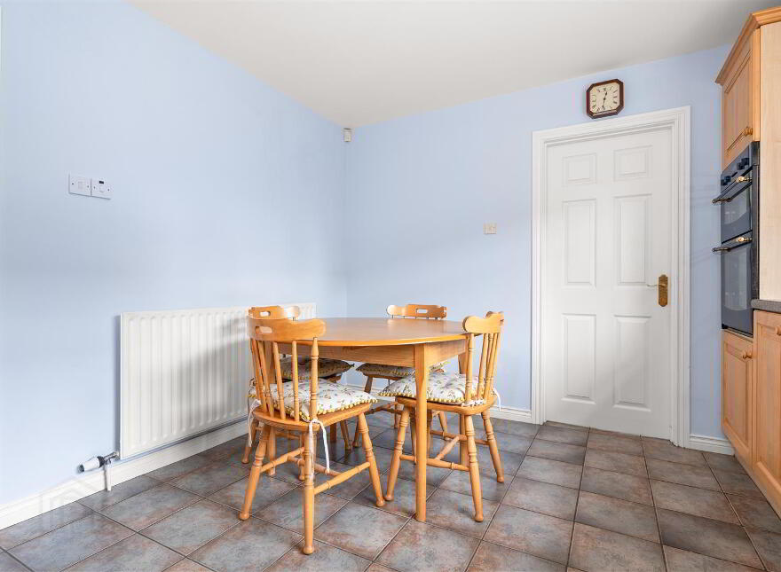 24 Ingledene, Templepatrick, Ballyclare, BT39 0JN
