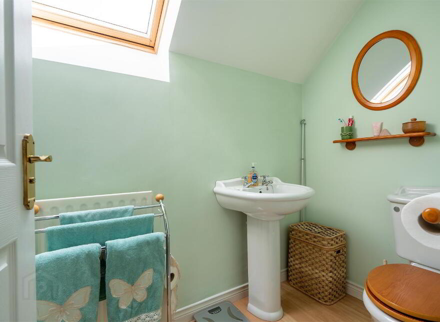 24 Ingledene, Templepatrick, Ballyclare, BT39 0JN