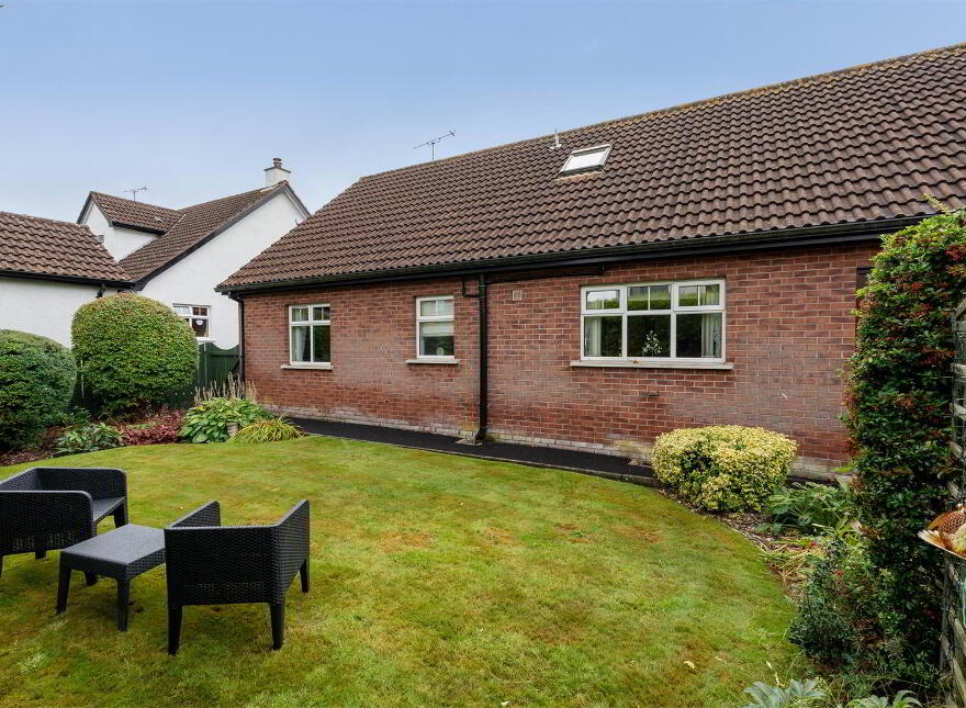 24 Ingledene, Templepatrick, Ballyclare, BT39 0JN