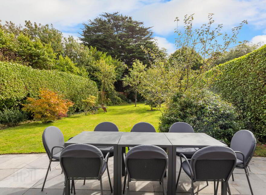 100 Stillorgan Grove, Blackrock, Dublin, A94TW71