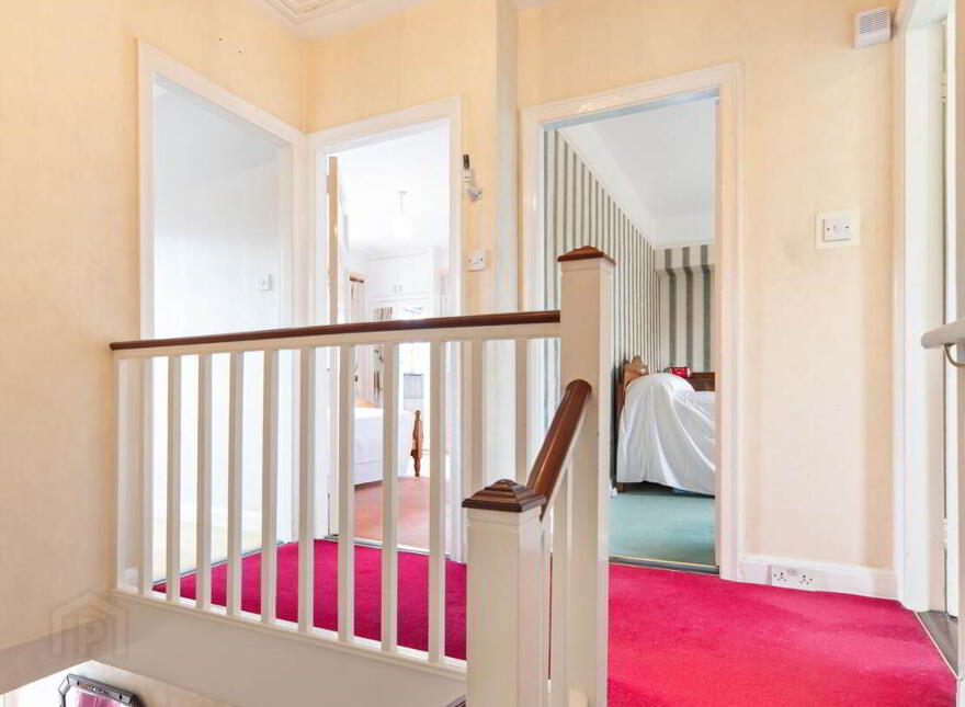17 Whitethorn Road, Clonskeagh, Dublin, D14Y2H3