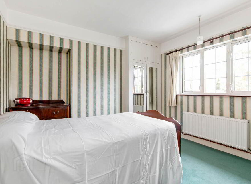 17 Whitethorn Road, Clonskeagh, Dublin, D14Y2H3