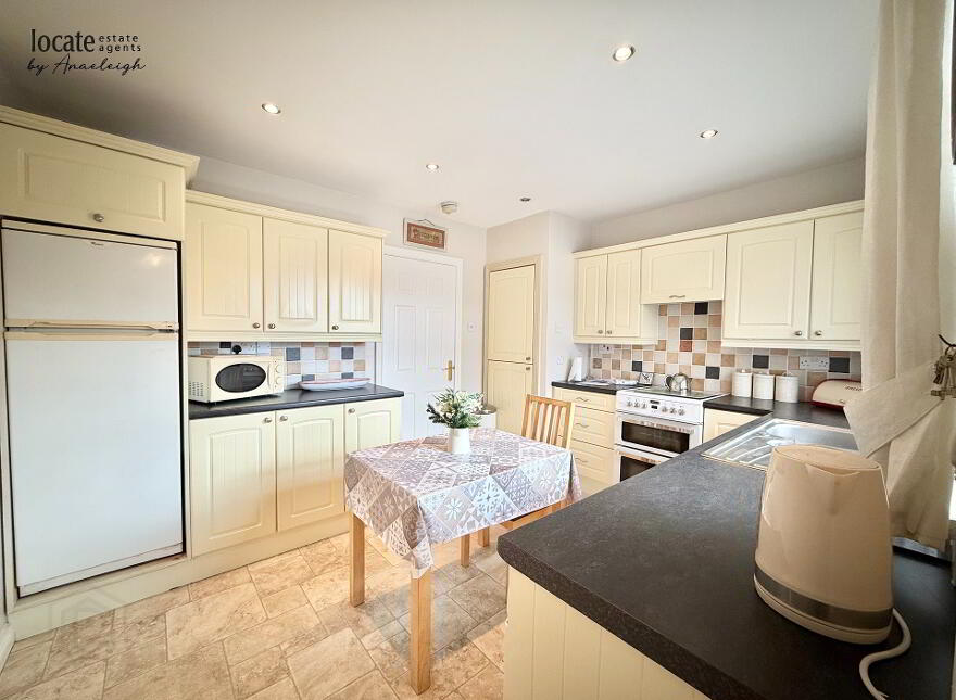 1 Canterbury Park, Waterside, Derry, BT47 6BX