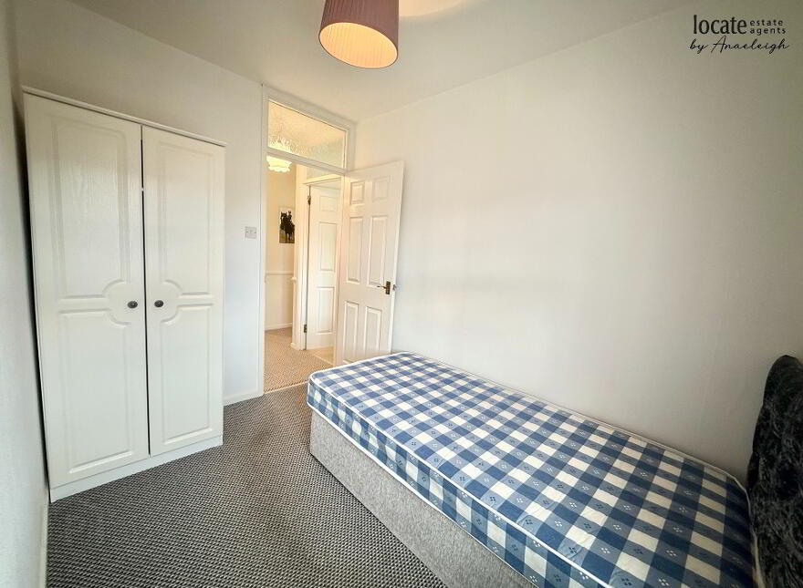 1 Canterbury Park, Waterside, Derry, BT47 6BX