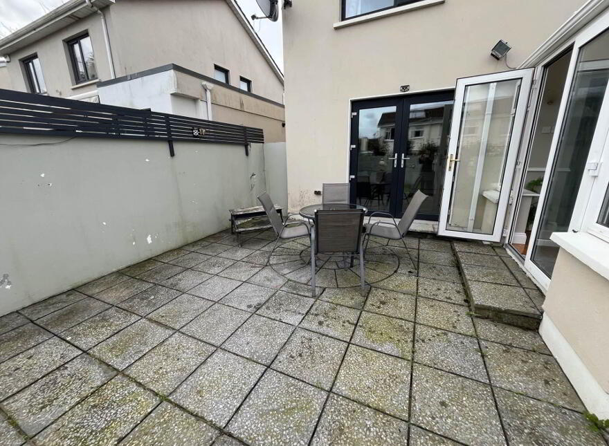 8 Fortfield, Raheen