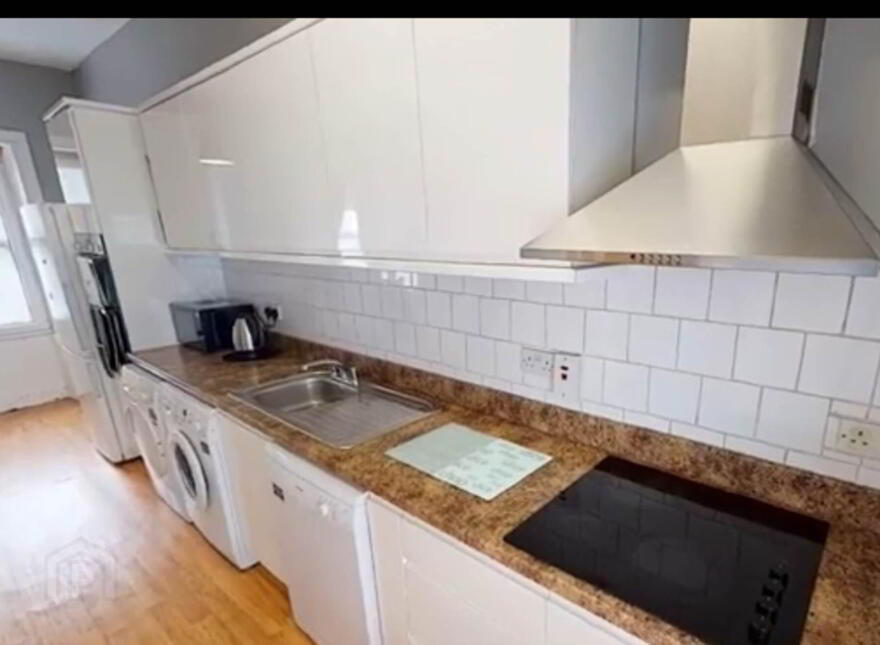 Sarsfield Street, Kilmallock, V35NT35
