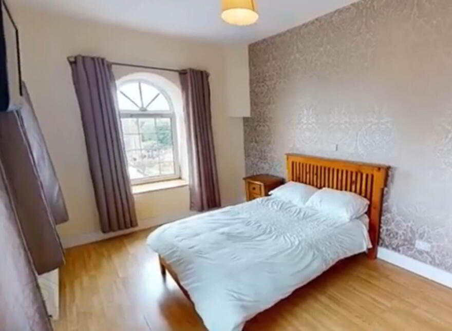 Sarsfield Street, Kilmallock, V35NT35